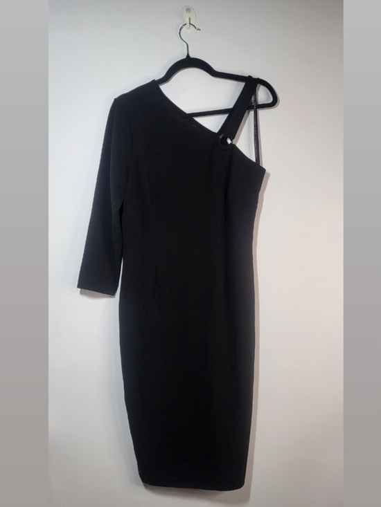 Ivanka Trump Dresses & Skirts - Ivanka Trump Black One-Shoulder Midi Dress with Strap Accent